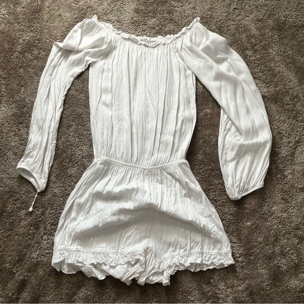 Brandy Melville John Galt white off the shoulder romper size xs/small